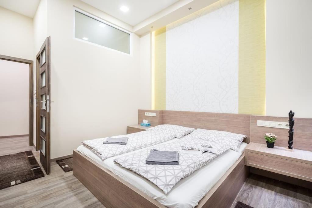 Апартаменти Szalag Utca 6 Luxurious Flat Castle District Будапешт Екстер'єр фото